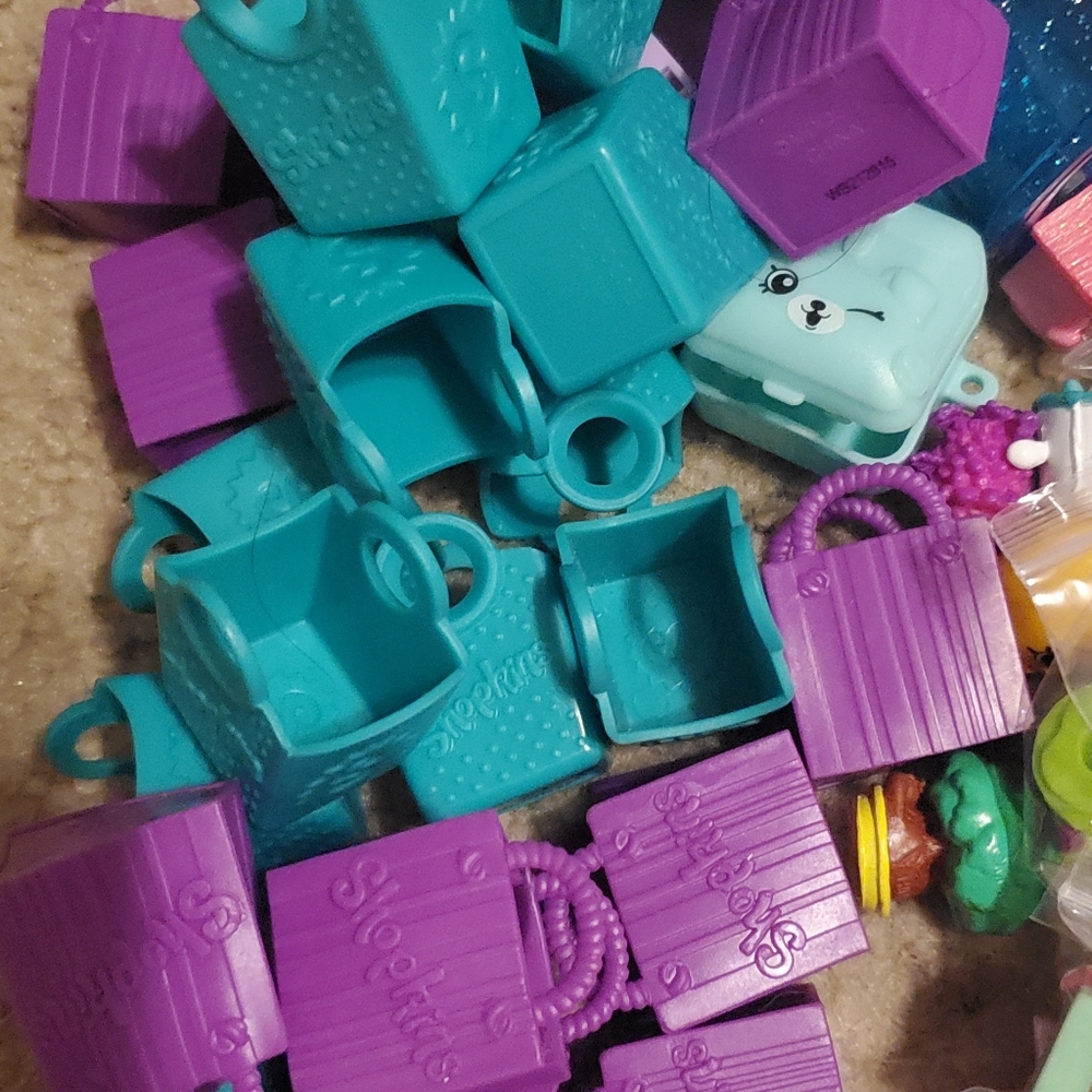 !!!!!💜💙💚Big lot of shopkins💚💙💜!!!!!! - Picture 4 of 5